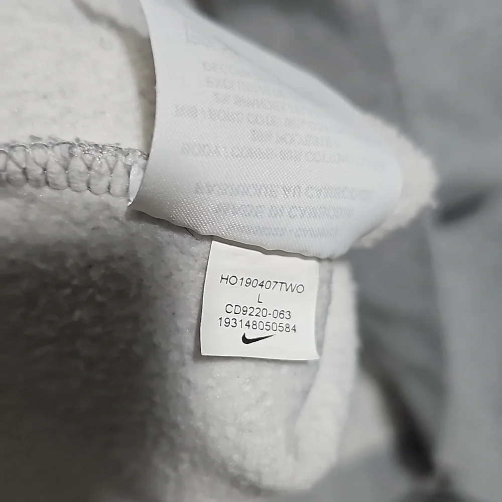 Nike Air Gray Pullover Sweater Size Large